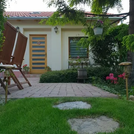 Apartment Fuered Deluxe Garden