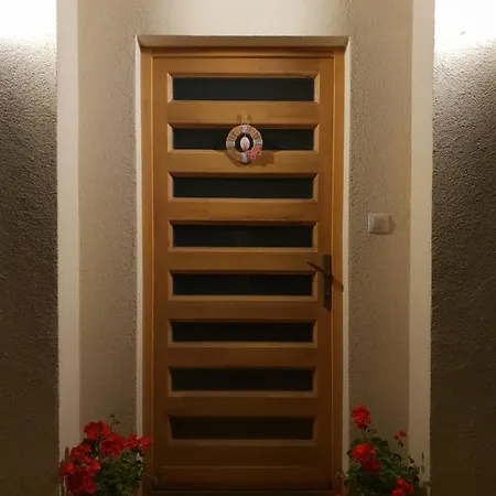 Fuered Deluxe Garden *