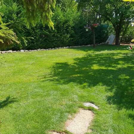 Fuered Deluxe Garden *