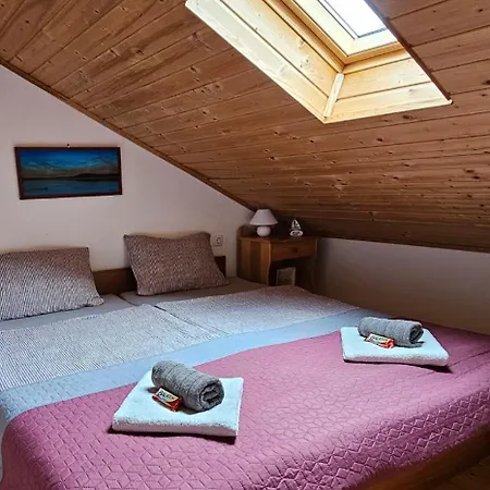 Apartment Fuered Deluxe Garden Balatonfured