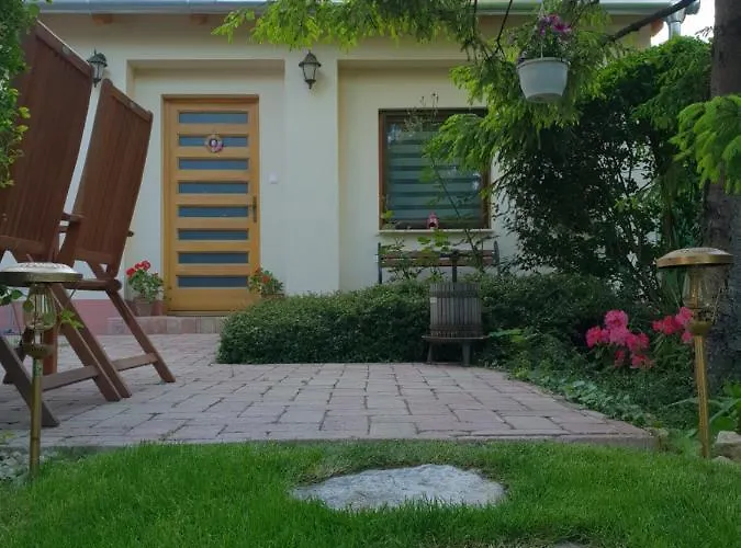 Daire Fuered Deluxe Garden